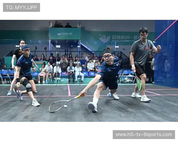 “壁球赛场，快速反击与精准控制：2025世界运动会在高新区全民健身馆激烈上演！”